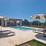 Luxury Villa Serena 2022 - With Heated Pool