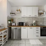 Dunja House With Apartments