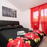 Apartments With Pool In Pula,Croatia