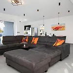 Villa Elite 1