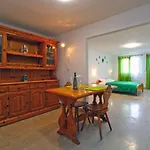 Apartments Vesna 718