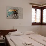 Premium Apartment Villa Dora 4
