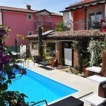 Apartment Fratrici 14384B