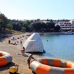 Holiday Apartments Pjescana Uvala, Pula - 7652