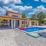 Holiday House Krase With Private Pool