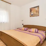 Apartments With A Parking Space Zambratija, Umag - 2533