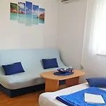 Apartments Silvia 143