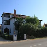 Apartments With A Parking Space Umag - 7171