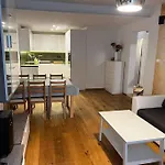 Porec, Tolle 3 Zi-Whg, Sehr Zentral, Top Zustand! Mit Internet Und W-Lan!