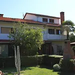 Apartments With A Parking Space Valbandon, Fazana - 7200