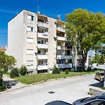 Apartments With Wifi Pula - 19493