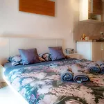 Pampas Studio, Self Check-In