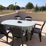 Apartments With A Parking Space Fazana - 7205
