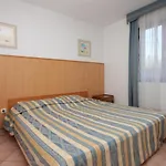 Apartments By The Sea Dajla, Novigrad - 3382