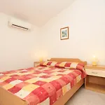 Apartments By The Sea Umag - 6095