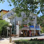 Apartments By The Sea Ika, Opatija - 3426