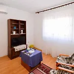 Apartment In Pula - Istrien 43015