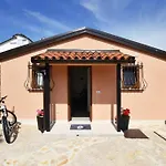 Deluxe Apartment Nono- Anex Building