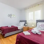 Vila Ana