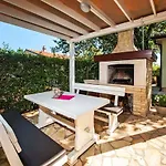 Villa Tina