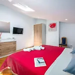 Apartment With Private Pool