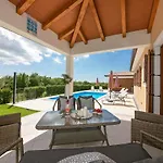 Villa Muskovic - Weingut Muskovic