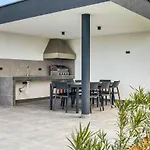 Villa Nura