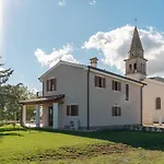 Villa Atop The Village With Stunning View