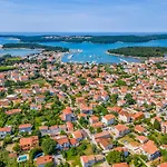 Apartment Lorencin Milka