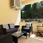 Apartment J&E