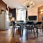 Luxury Apartments In The City Centre****
