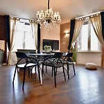 Luxury Apartments In The City Centre****