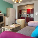 Apartment Crveni