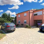 Apartment Valbandon 2198