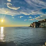 Clorinda Sea View Free Parking