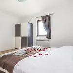Lovely Home In Bibici With Jacuzzi