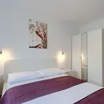 Apartment In Premantura/Istrien 33043