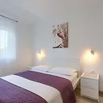 Apartment In Premantura/Istrien 33043