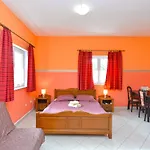 Apartment Veli Vrh 72