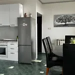 Villa Giani Apartments With Swimming Pool
