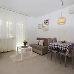 M&N Apartment