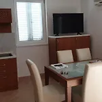 Apartment Top 9