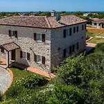Villa Luxoria Ema