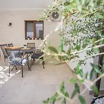 Holiday Home Camellia