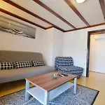Tony Apartments