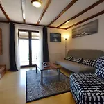 Tony Apartments