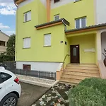 Apartment Luna