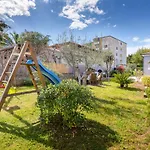 Lovely House With Garden Near City Centre