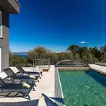 Luxusvilla In Kroatien Mit Pool Und Meerblick