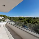 Villa White Jasmin